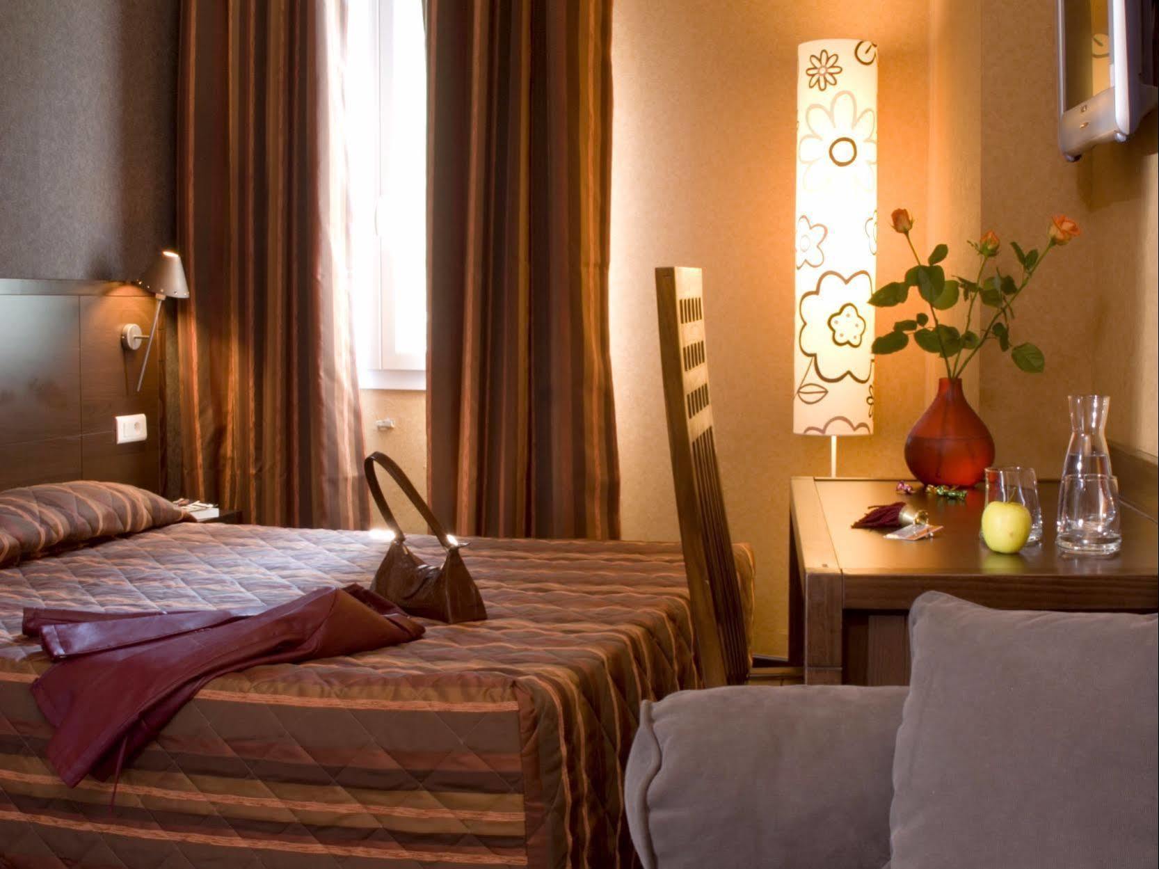 ביוליו-סור-דורדון Contact Hotel Le Relais De Vellinus מראה חיצוני תמונה